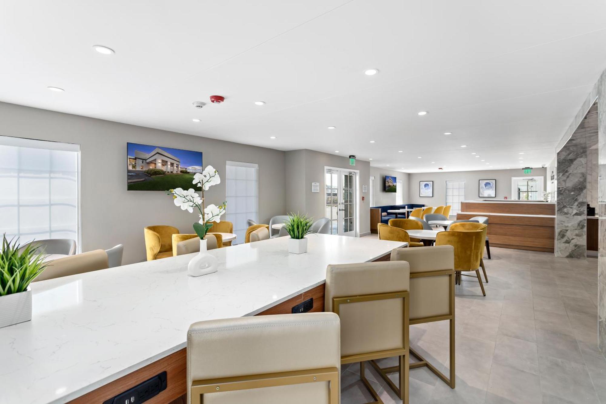 Baymont By Wyndham Beaumont Hotell Exteriör bild